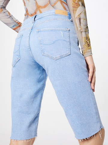 Coupe slim Jean 'CATIE' QS en bleu