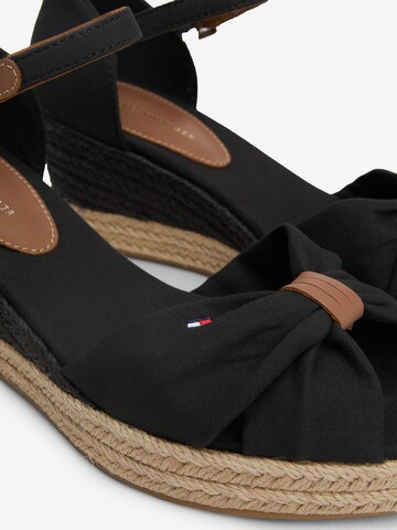 Sandale de la TOMMY HILFIGER pe negru