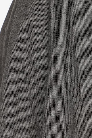 Tara Jarmon Skirt in S in Grey