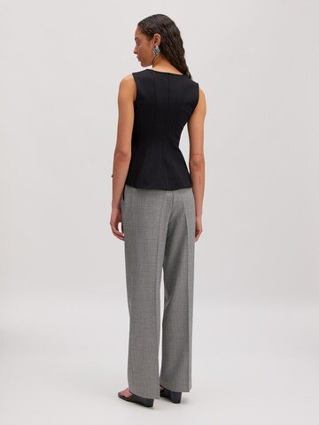 juoda EDITED Palaidinė be rankovių 'Peggy'