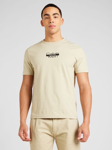 T-Shirt Calvin Klein en beige : devant