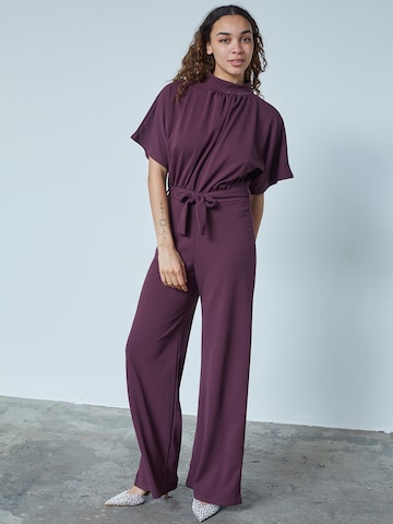 SISTERS POINT Jumpsuit 'GIRL-JU' i rød: forside