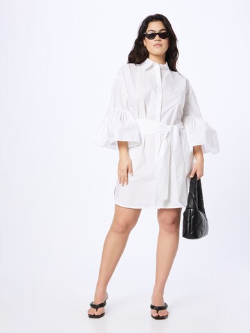 Robe-chemise Twinset en blanc