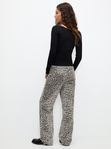 Pull&Bear Pullover in Schwarz