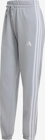 Tapered Pantaloni sport 'Essentials' de la ADIDAS SPORTSWEAR pe gri: față