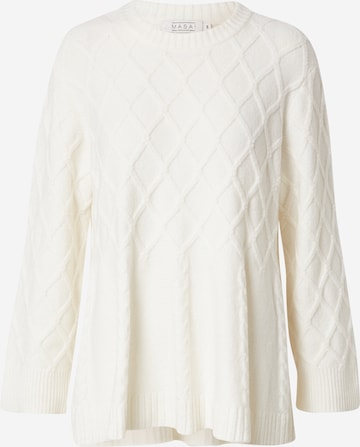 Masai Sweater 'Frilly' in White: front