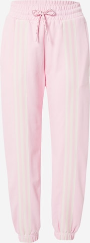 ADIDAS ORIGINALS Tapered Broek 'Adicolor 70S 3-Stripes' in Roze: voorkant