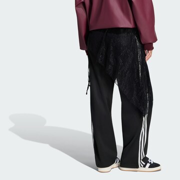 ADIDAS ORIGINALS Loosefit Broek 'FIREBIRD' in Zwart
