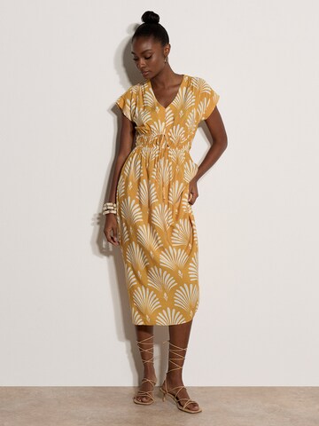Robe ' ' Apricot en jaune