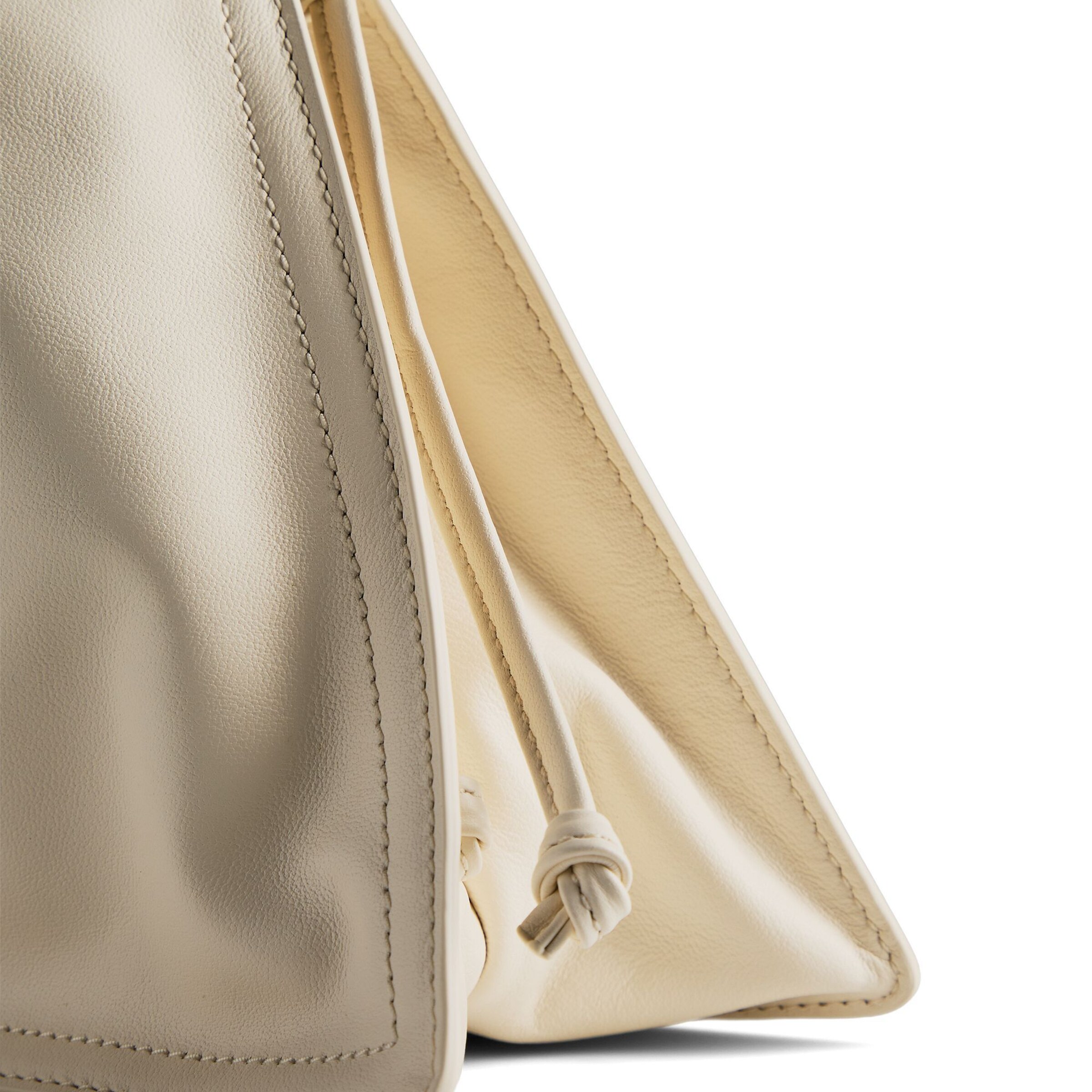 Coccinelle Pouch 'Dulse' in White