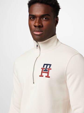 Sweat-shirt TOMMY HILFIGER en beige