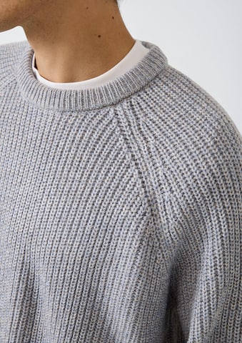 Pull-over QS en gris : devant