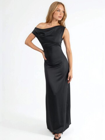 Hiccup Evening Dress in Black