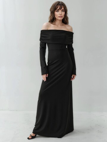 Abito di Hiccup in nero