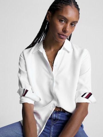 Chemisier TOMMY HILFIGER en blanc