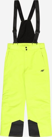 regular Pantaloni sportivi di 4F in giallo: frontale