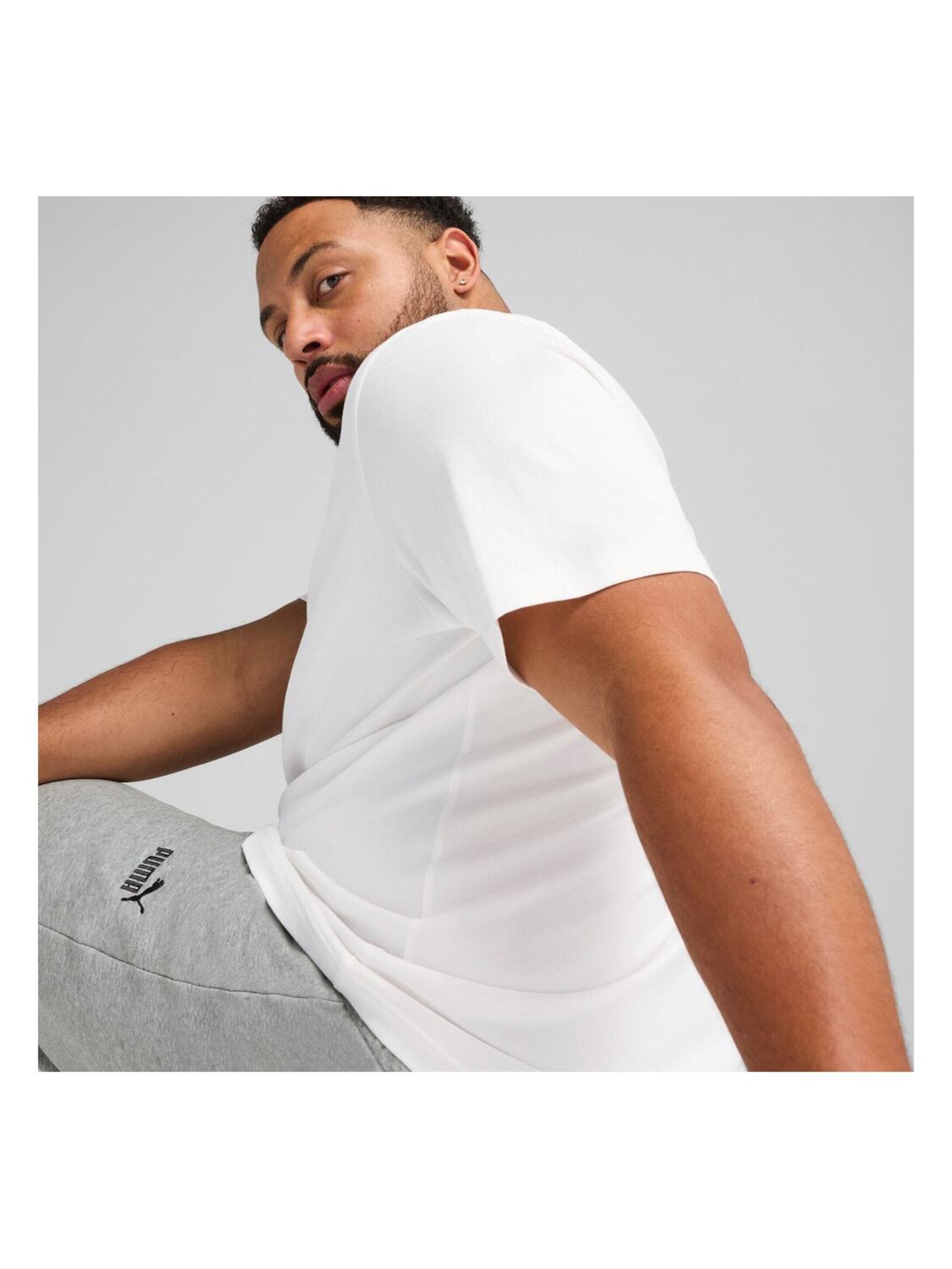 Maglietta 'Puma Ess Small No. 1 Logo Tee' di PUMA in bianco