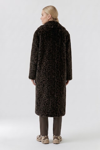 OUI Wintermantel in Bruin