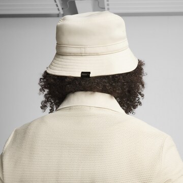 Chapeaux 'Premium Ess' PUMA en blanc