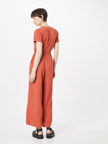 Tuta jumpsuit 'Paola' di ABOUT YOU in rosso