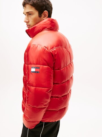 Tommy Jeans Jacke in Rot
