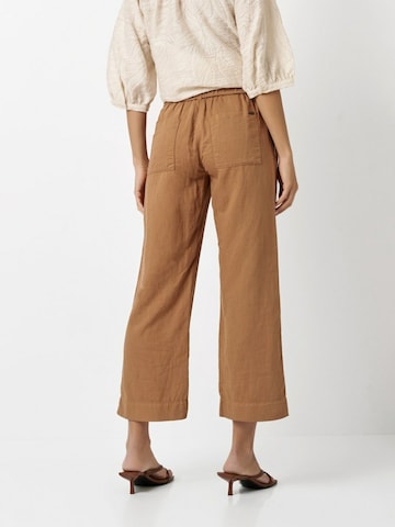 TONI Regular Broek in Bruin