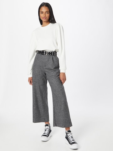 minus Sweatshirt 'Mika' in Weiß