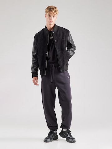 Effilé Pantalon NEW ERA en bleu