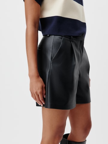 LeGer by Lena Gercke - Loosefit Pantalón plisado 'Cay' en negro