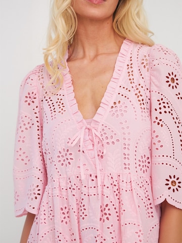 Crās Dress ' Breezecras ' in Pink