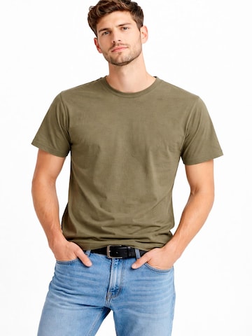A Question Of (AQO) Shirt 'Anders Tee Garment Dyed' in Green: front
