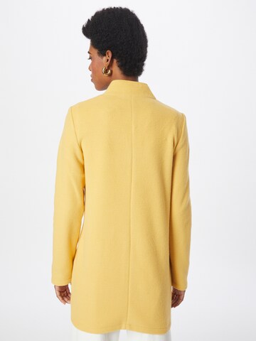 VERO MODA Between-Seasons Coat 'KATRINE' in Yellow