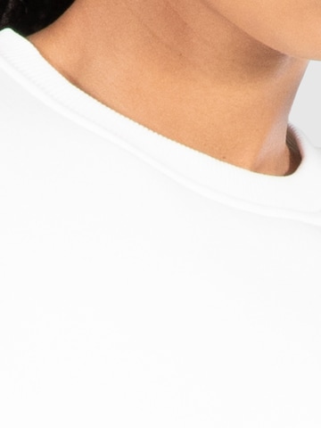 Sweat-shirt 'Sherry' Smilodox en blanc