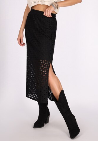 IZIA Skirt in Black: front