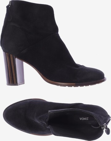 ZINDA Dress Boots in 38 in Black: front