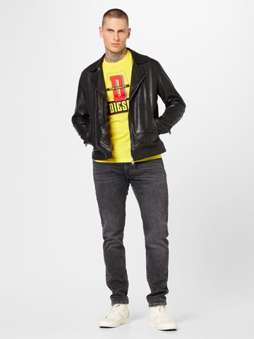 T-Shirt DIESEL en jaune