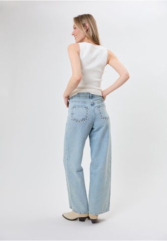 Top 'Jolie' di OH APRIL in bianco