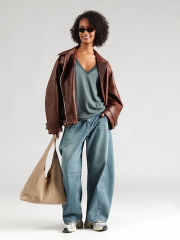 ABOUT YOU Póló 'Therese' - zöld