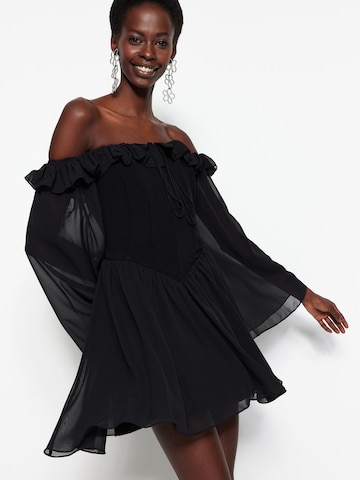 Trendyol Cocktail dress in Black: front