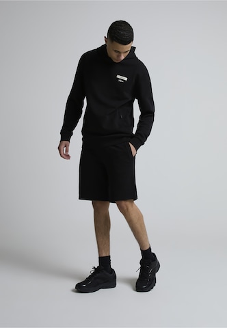 regular Pantaloni 'Cenerello' di Alessandro Zavetti in nero: frontale