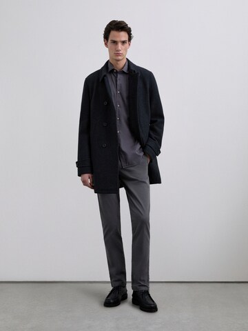 Scalpers Rovný strih Košeľa 'Seatle' - Sivá: predná strana