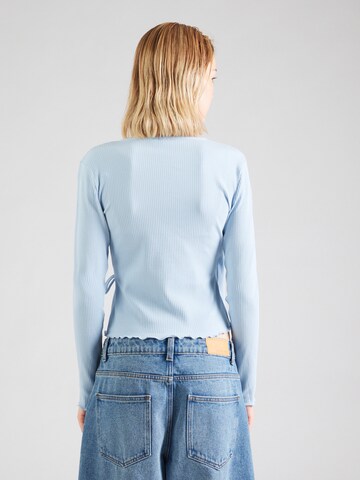 Maglietta 'PCKITTE' di PIECES in blu