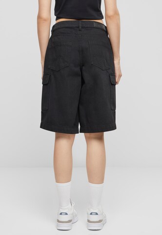 Urban Classics Loosefit Shorts in Schwarz