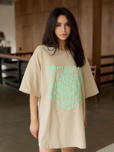 Worldclassca Oversizeshirt 'Oversize T-Shirt "Tiger"' in S-L/Wide in beige, Produktansicht