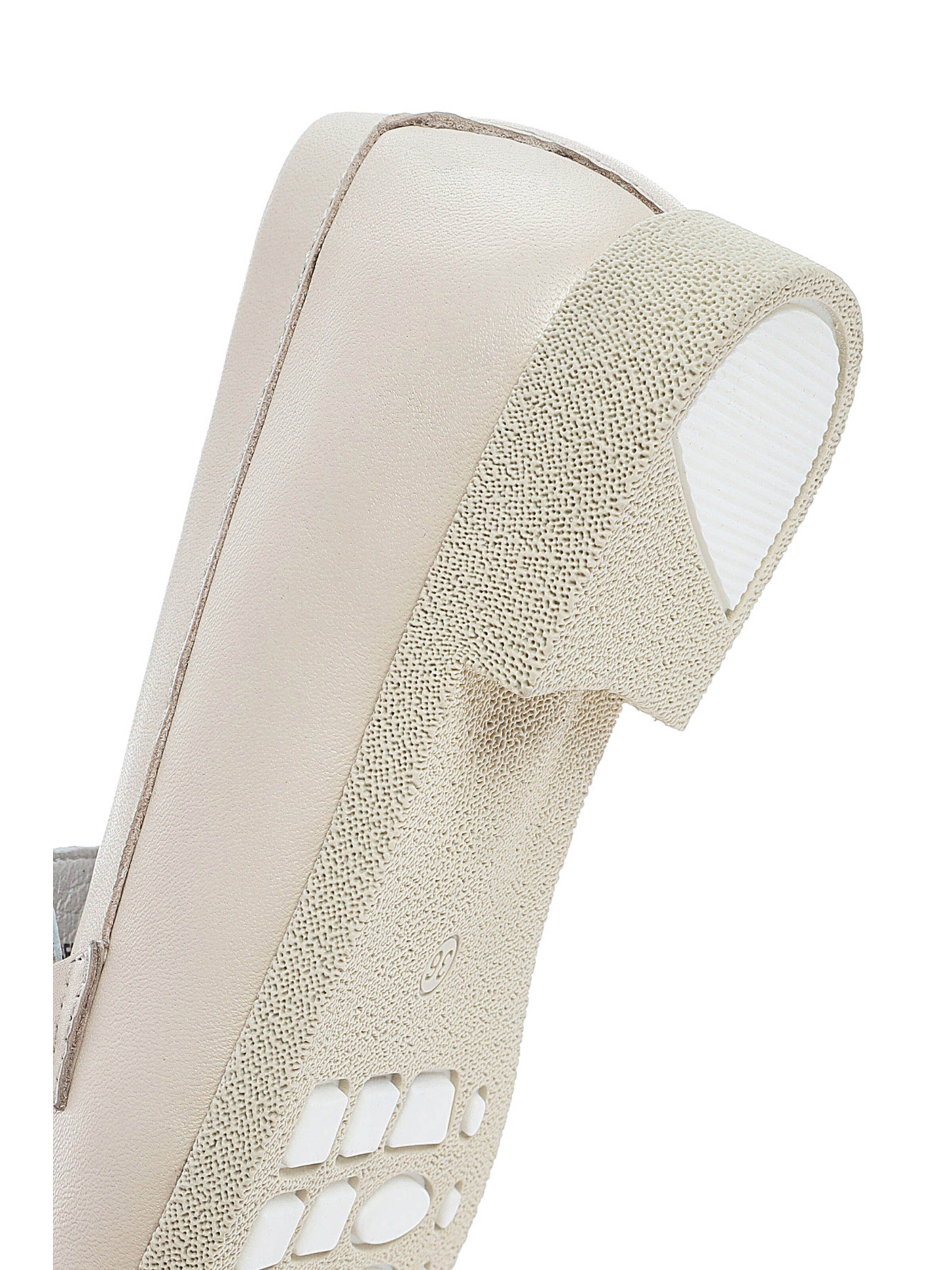 Chaussure basse Derimod en beige