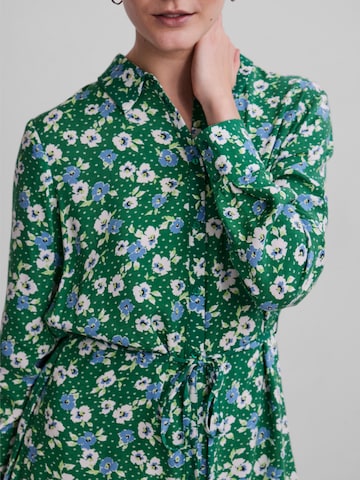 Rochie tip bluză 'Vatilda' de la PIECES pe verde