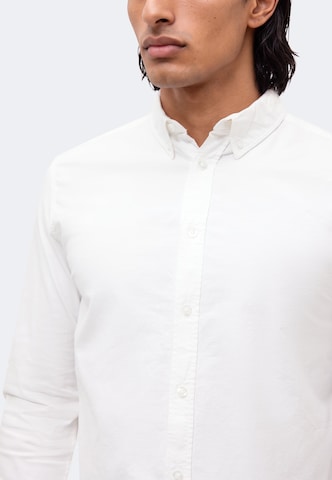 INDICODE JEANS - Ajuste regular Camisa 'Arkson' en blanco