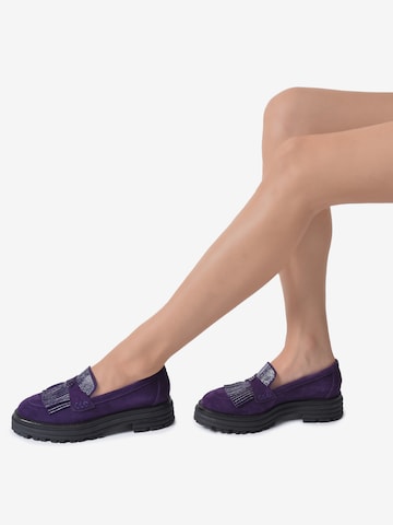 Baldinini Classic Flats in Purple: front