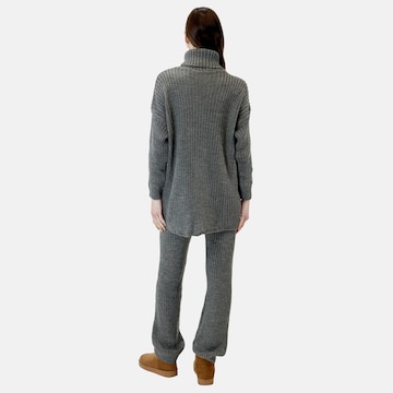 Completo pantalone di Elara in grigio