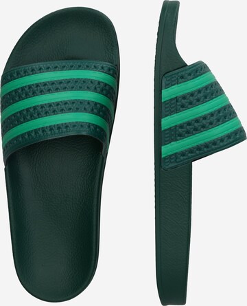 ADIDAS ORIGINALS Pantolette 'Adilette' in Grün